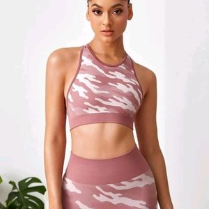 Camo Peekaboo Racer Back Sports Bra (L)